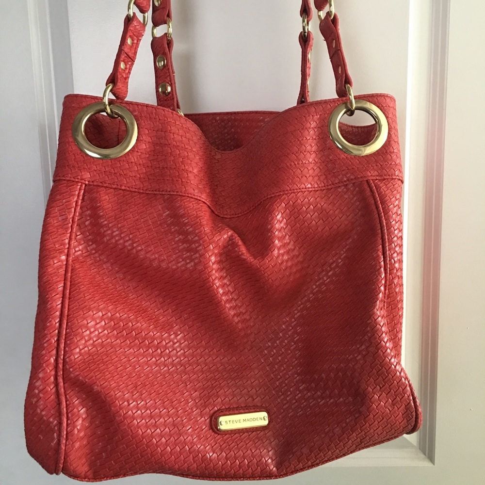 Steve Madden faux weave coral color purse